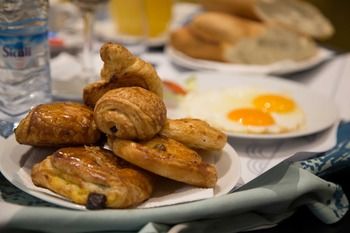 Room Service - Dining